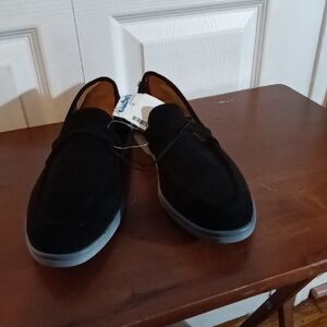 Black Suede Slip-On Loafers for Women — Cushioned Everyday Flats